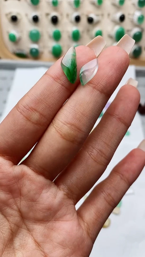 翡翠裸石缅甸天然A货翡翠