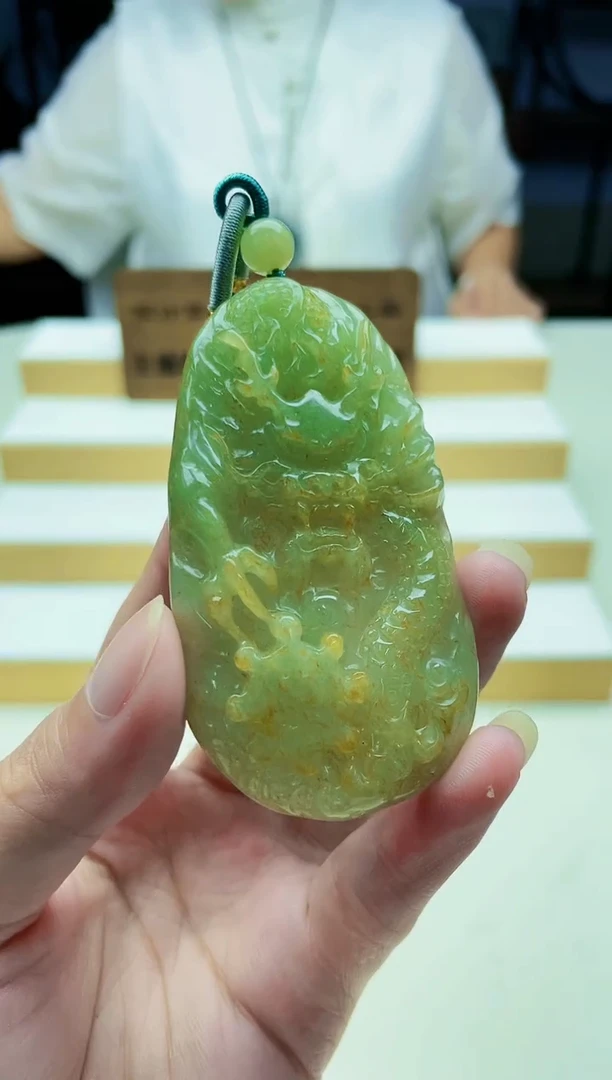 颈饰未镶嵌翡翠09150019