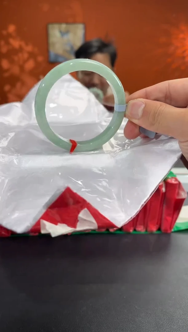 未镶嵌手镯翡翠翡翠手镯