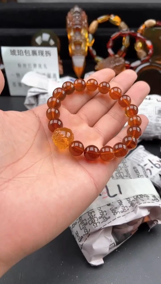 【闪购商品】琥珀手链未镶嵌貔貅珠手串