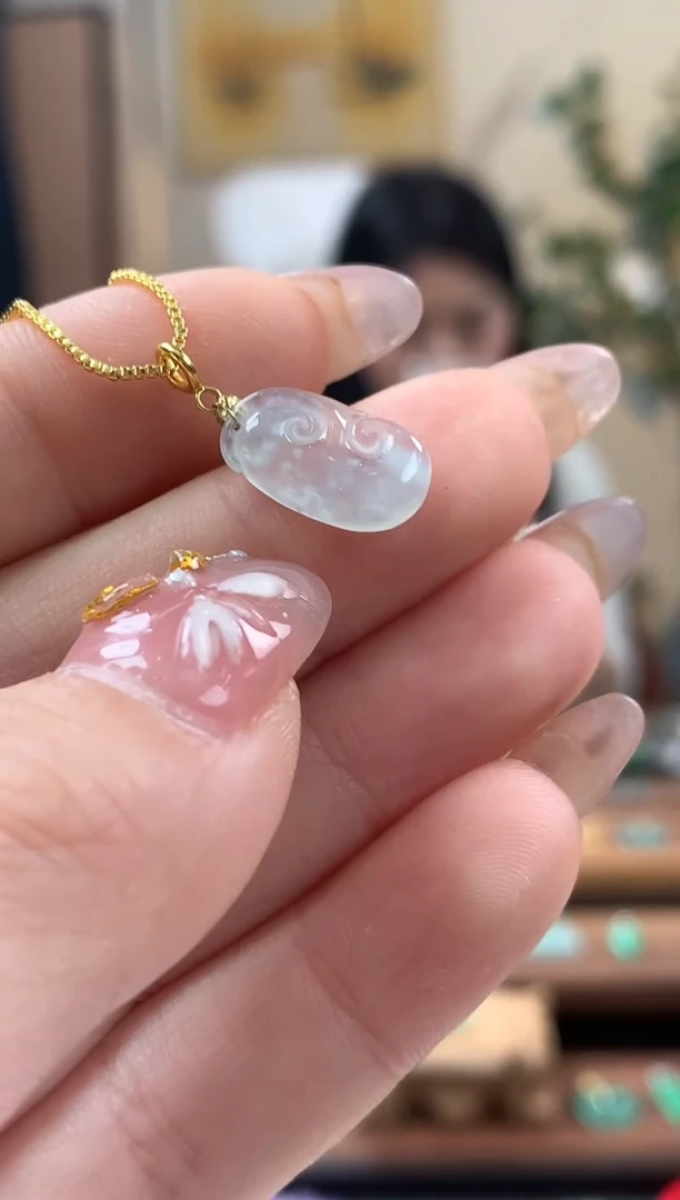 【闪购商品】翡翠吊坠(不含链)18K金镶嵌如意