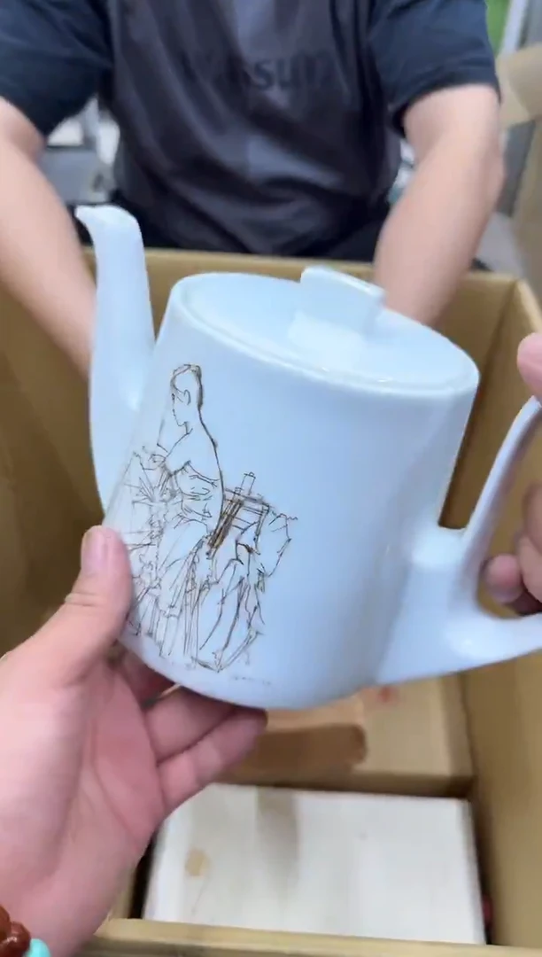 琉璃手工艺品J****e30