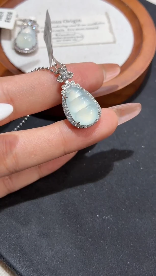 吊坠(不含链)银S925镶嵌翡翠O**y【挽石珠宝】豆子