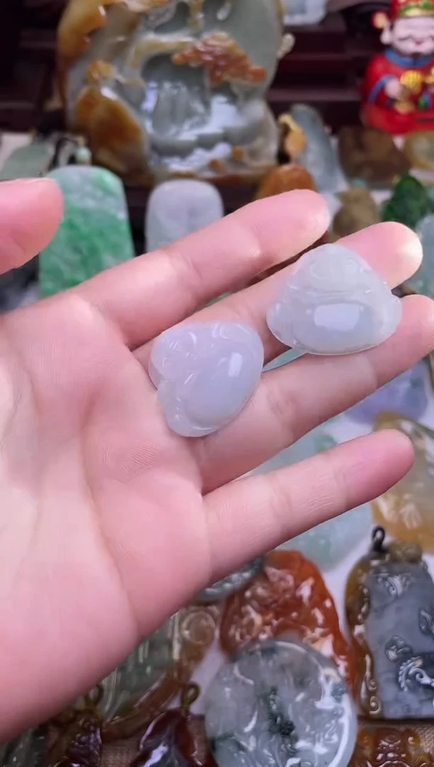 颈饰未镶嵌翡翠佛公多样性发一