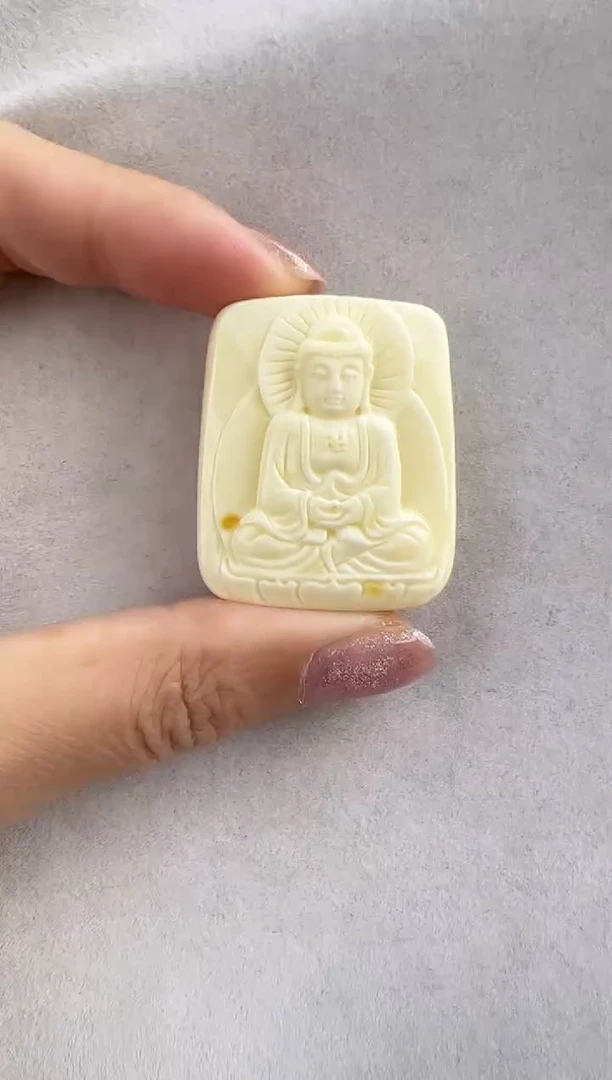 【闪购商品】琥珀裸石未镶嵌10127053-大日如来