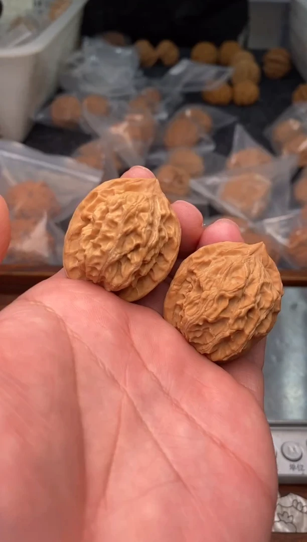 【闪购商品】文玩核桃把件G73号盘山尺