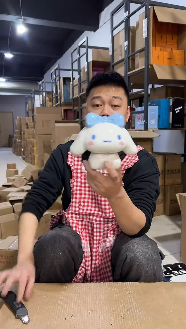 【闪购商品】杯玉桂狗蹲坐笔筒