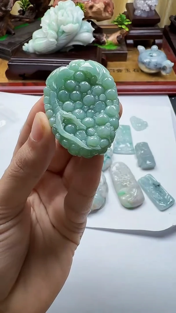 吊坠(不含链)未镶嵌翡翠1