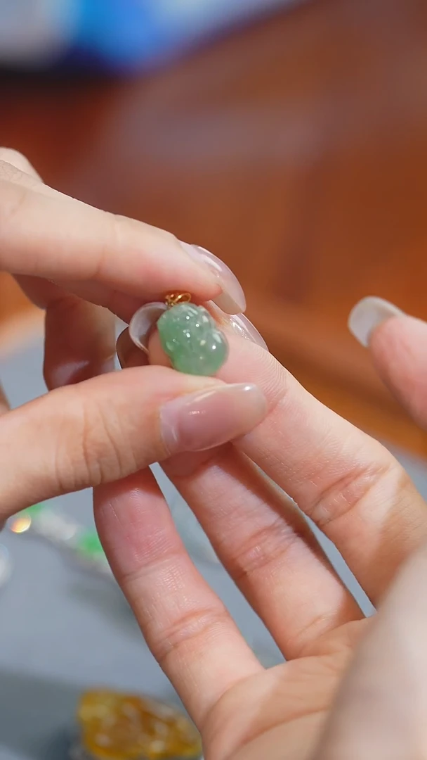 翡翠18K金镶嵌吊坠(不含链)貔貅528+0