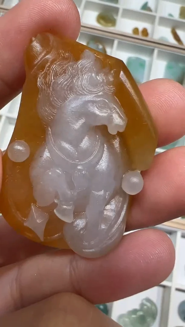 未镶嵌定制翡翠马牌
