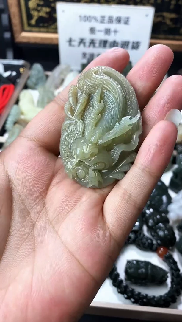 颈饰未镶嵌和田玉1
