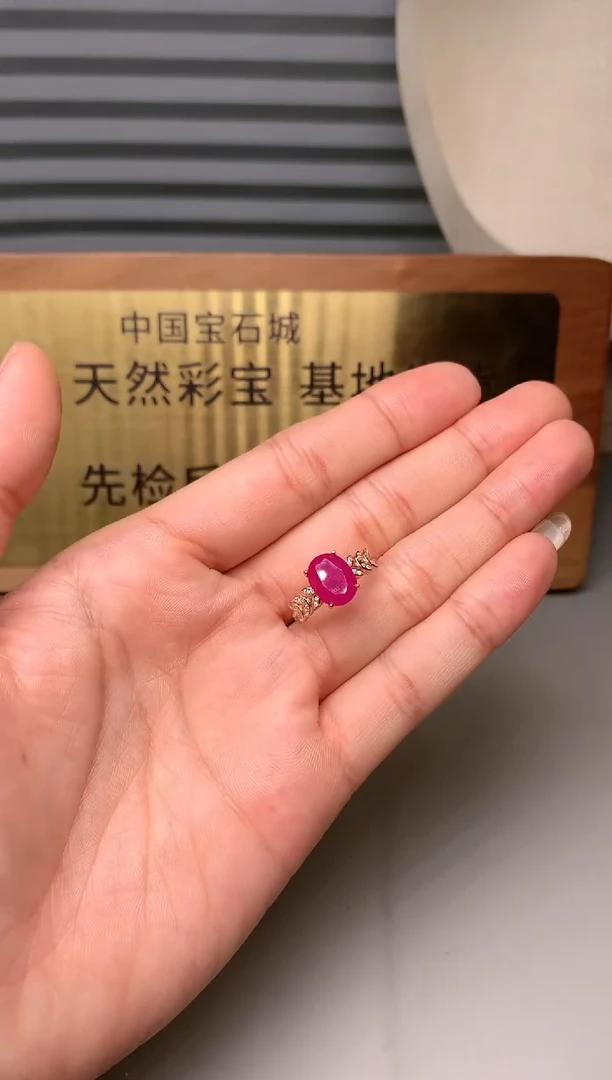 【闪购商品】红宝石戒指银S925镶嵌........