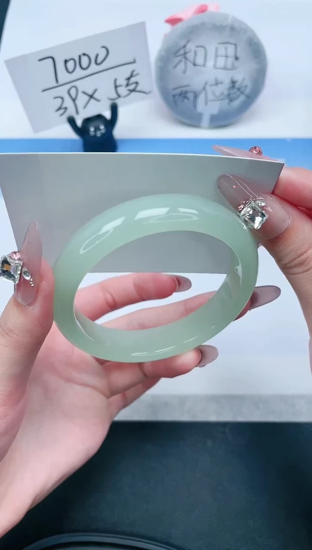 石英质玉手镯未镶嵌35-58.7