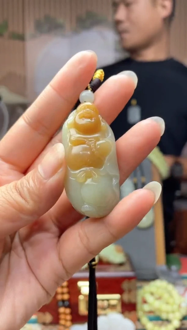 颈饰未镶嵌和田玉拍一发一