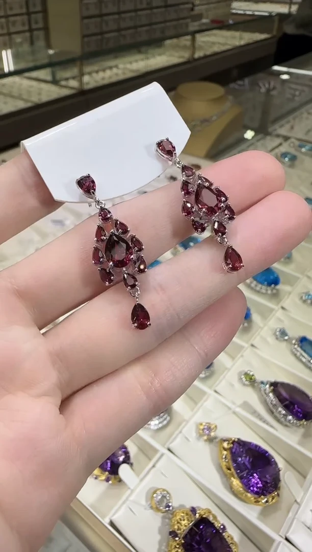 银S925镶嵌耳饰石榴石耳坠