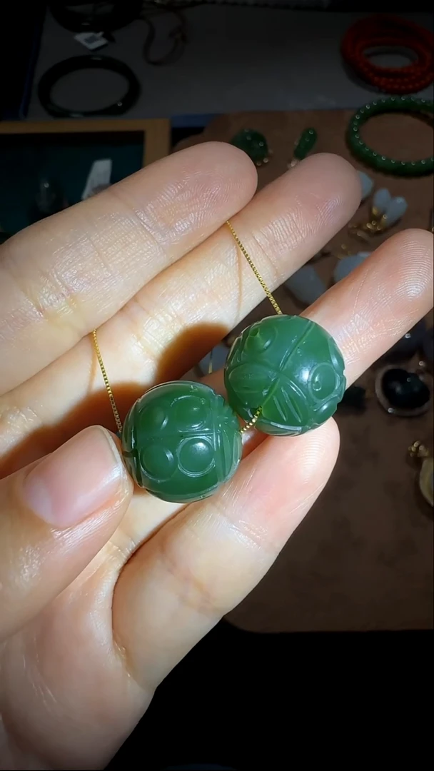 吊坠(不含链)未镶嵌和田玉和田玉碧玉单珠多样性拍一发一