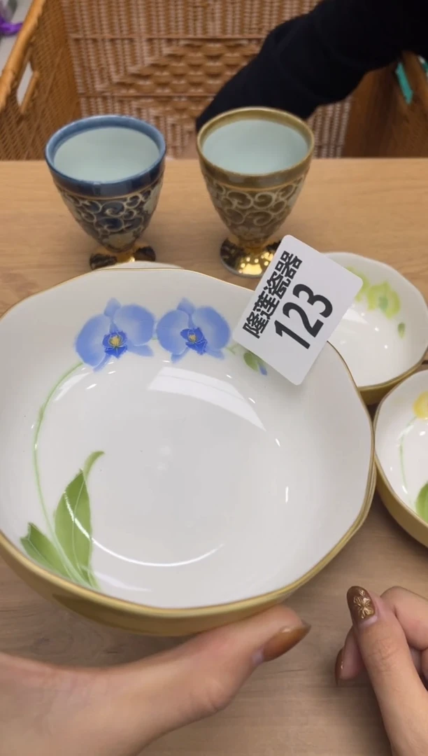 瓷片隆莲瓷器欢迎大家