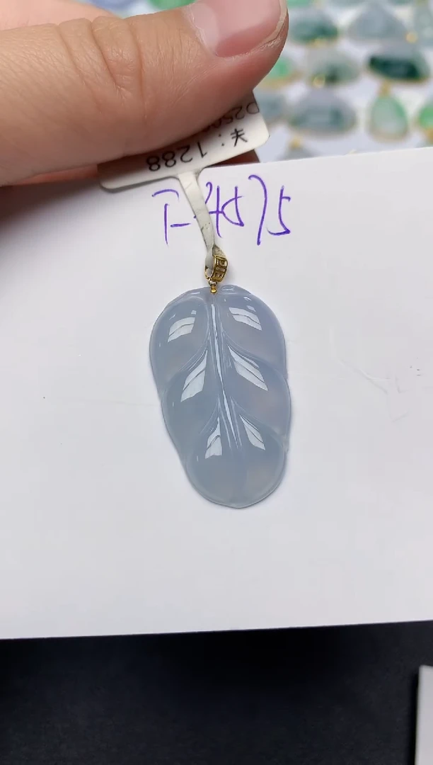 颈饰18K金镶嵌翡翠天然缅甸A货翡翠百元以上9元证书费自理