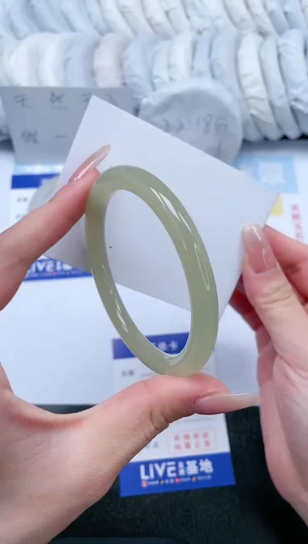 【闪购商品】石英质玉手镯未镶嵌T12-59