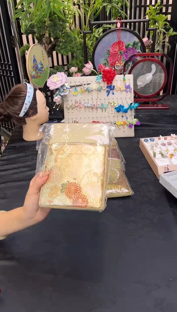 织绣似**华非遗苏绣手工饰品