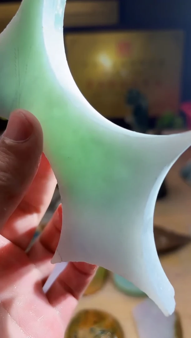 翡翠挂件未镶嵌A货张麦9445