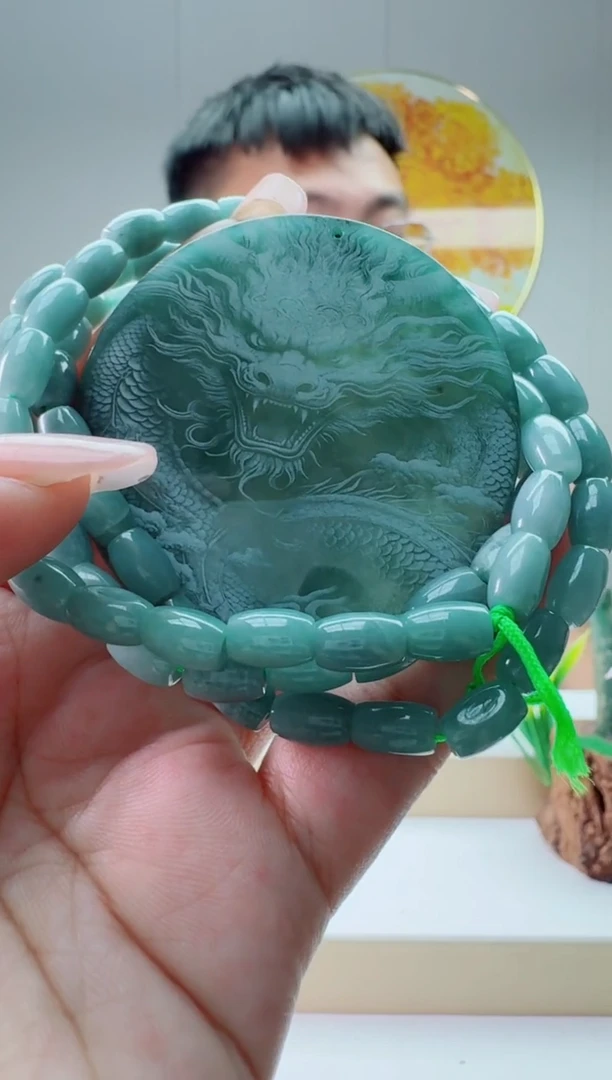 翡翠未镶嵌颈饰多样性随机发其一