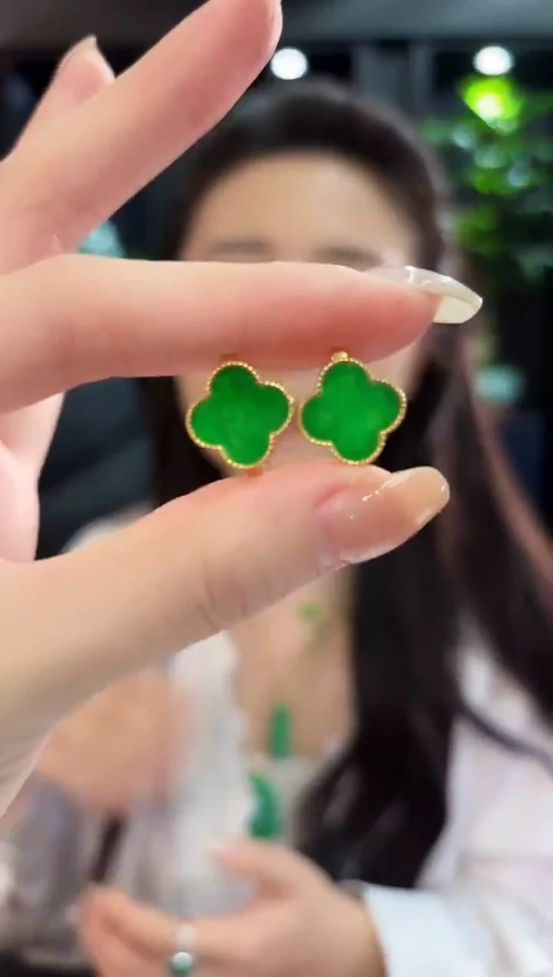 未镶嵌翡翠耳饰 四叶草 缅料A货/多样性发货/一对