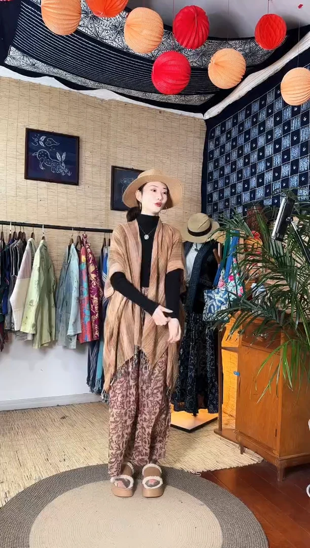 【闪购商品】设计师款咖麻斗篷