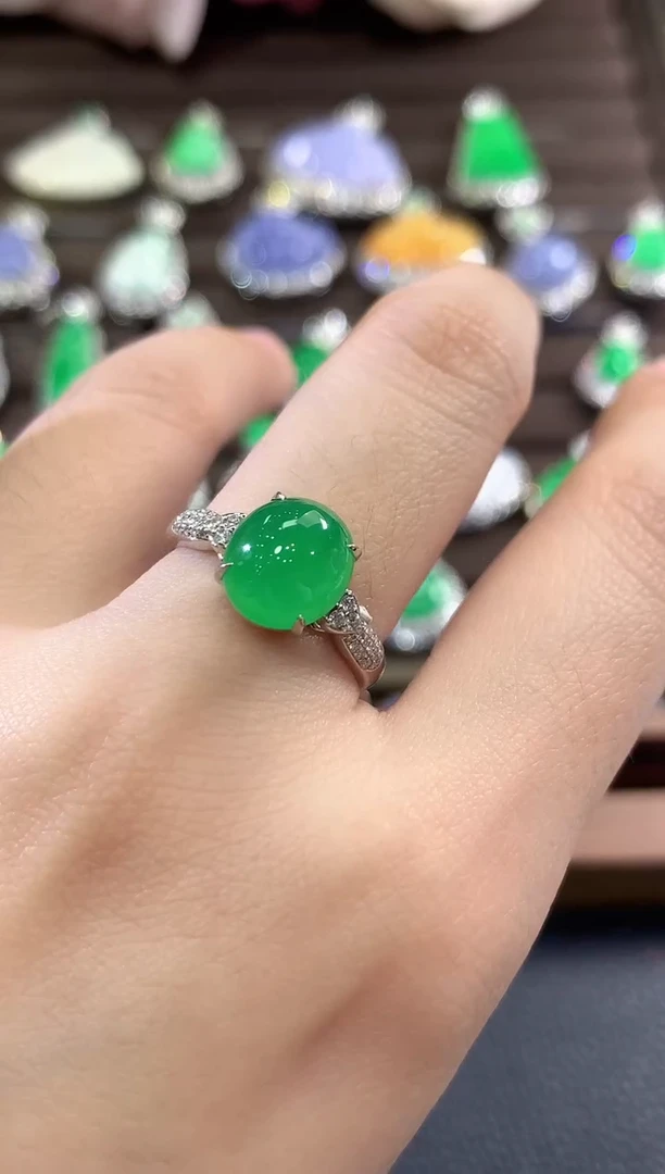 18K金镶嵌戒指翡翠c18