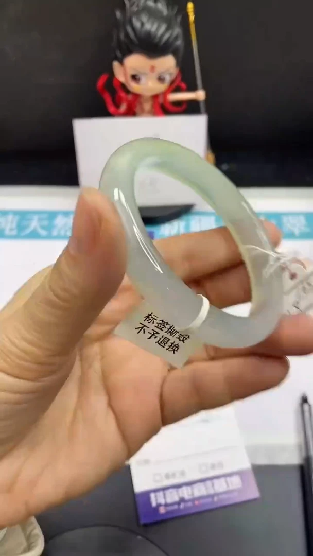 未镶嵌手镯石英质玉21