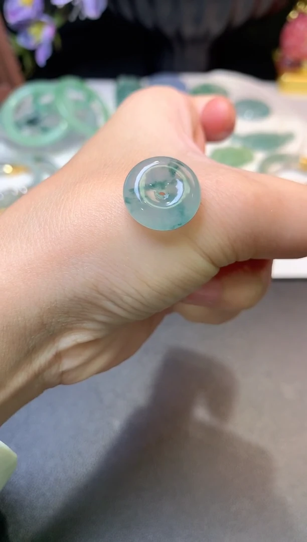 未镶嵌定制翡翠毛货