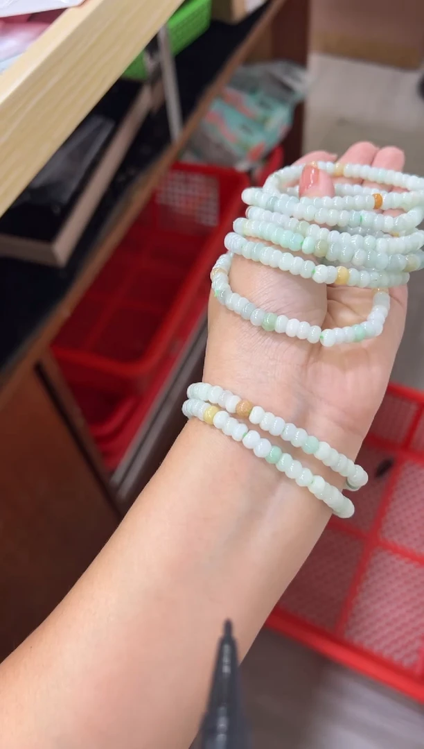 未镶嵌手串翡翠多样性发一件