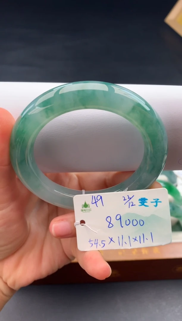 未镶嵌手镯翡翠翡翠自带#送人#，假一赔三