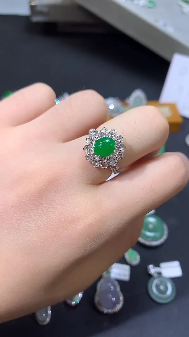 翡翠18K金镶嵌吊坠(不含链)戒指