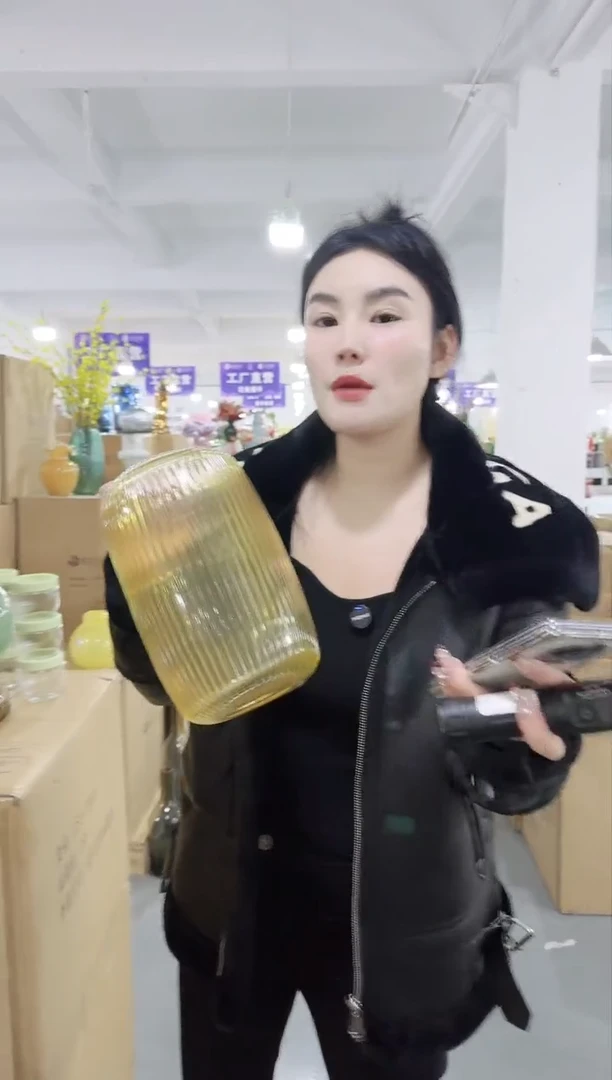 【闪购商品】无铅玻璃UU外贸仓花瓶微瑕-R0YF