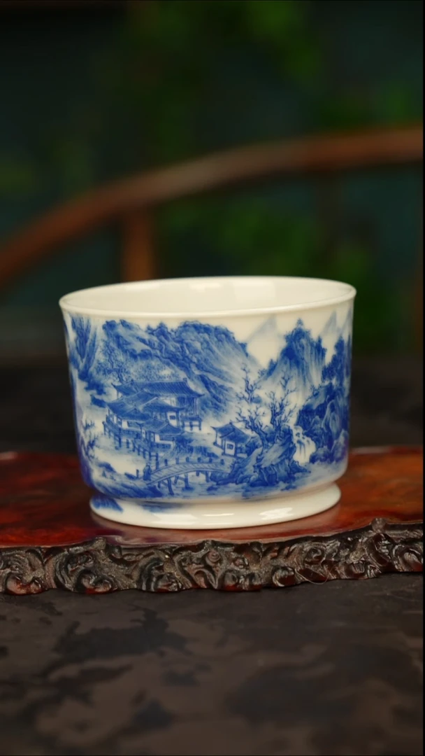 青花手绘山水主人杯