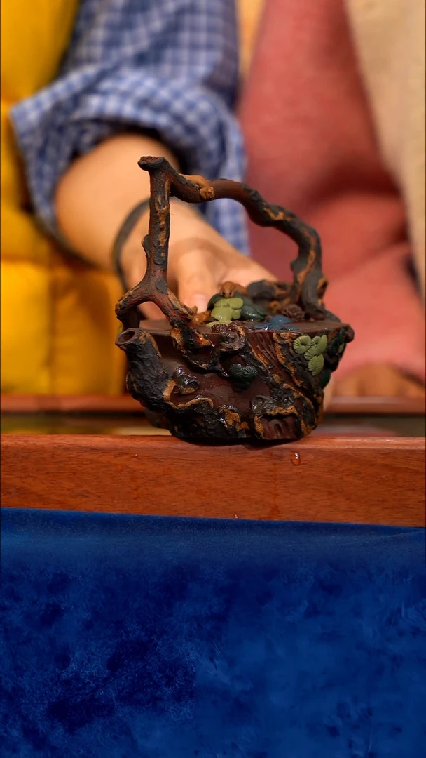 宜兴紫砂 紫砂茶壶XS 松桩提梁