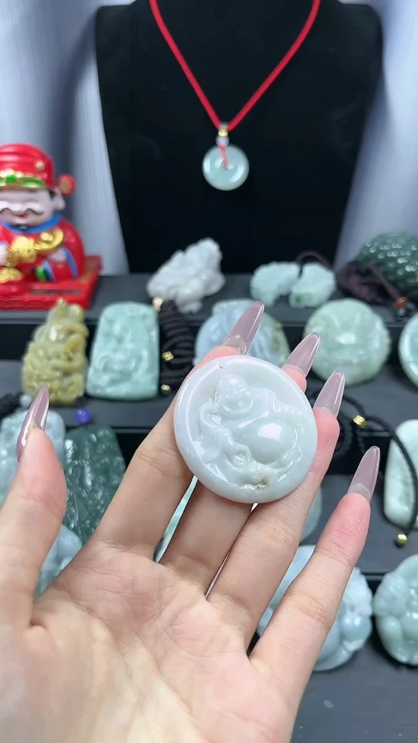 【闪购商品】翡翠颈饰未镶嵌大肚佛