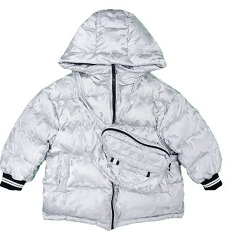 【T0389】专柜正品剪标，男童&银色亮面羽绒服F1ACM4211