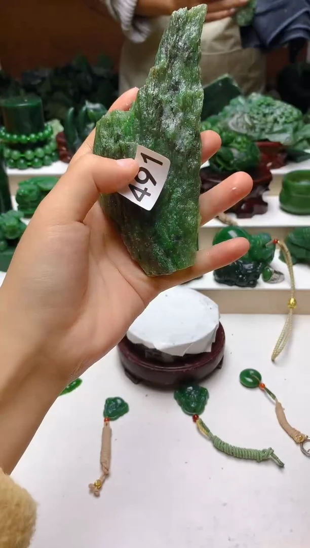 未镶嵌和田玉（碧玉）珠宝半成品1