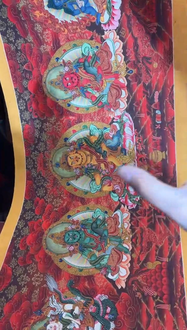 卷轴画龙妹的唐卡tk16