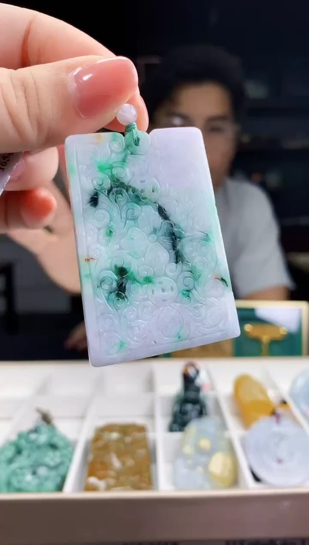 翡翠未镶嵌颈饰翡翠A货