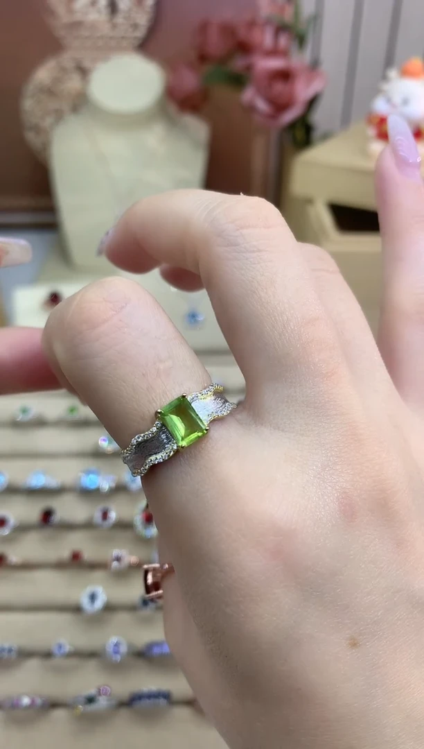 银S925镶嵌戒指橄榄石方切