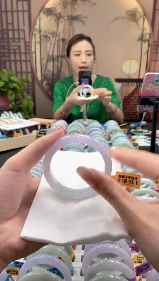 翡翠手镯未镶嵌000027205