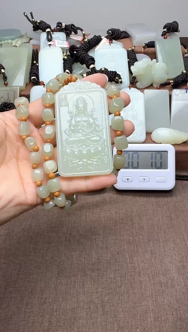 颈饰未镶嵌和田玉1
