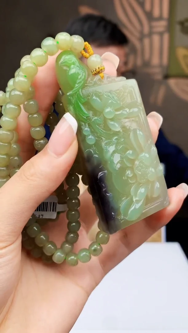 定制和田玉BOSS阳天然和田玉（拍一发一）