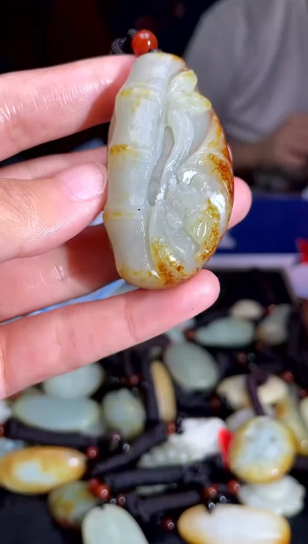 和田玉未镶嵌挂件1