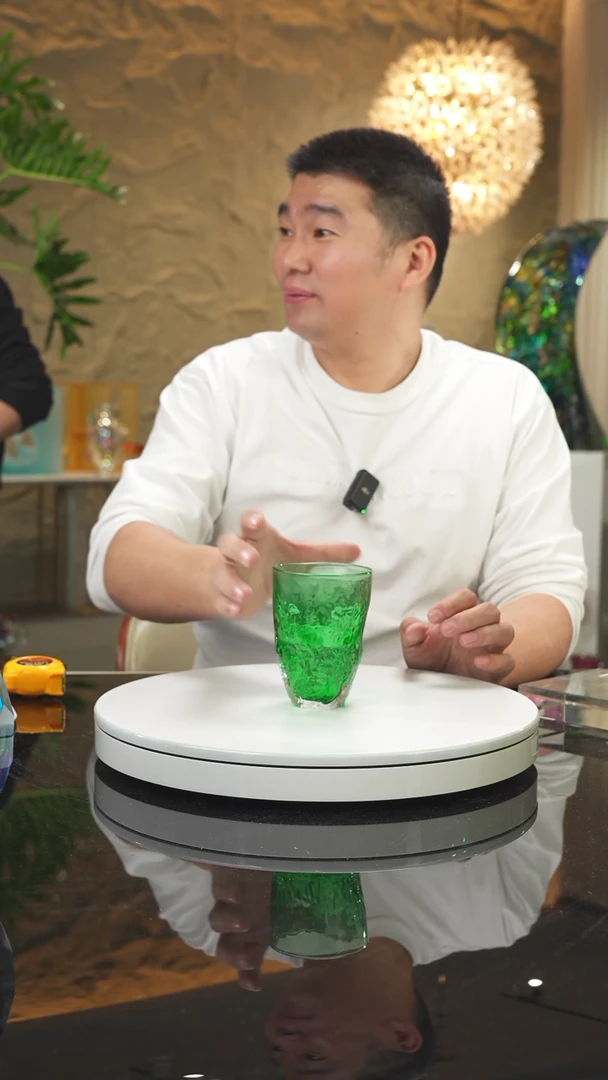 【闪购商品】摆件设计款绿色水杯