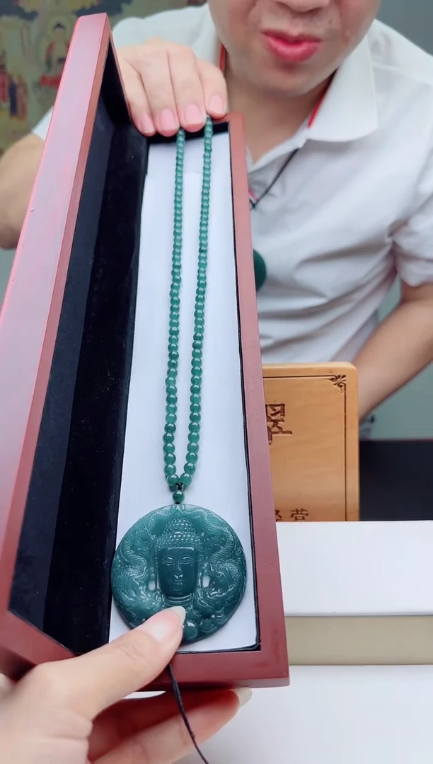 颈饰未镶嵌翡翠多样性发其一