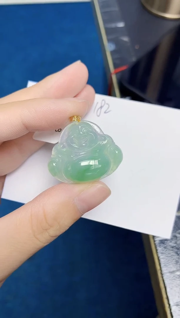 翡翠未镶嵌颈饰天然缅甸翡翠A货